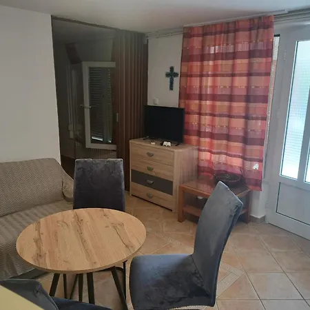 Ruzica Apartment *